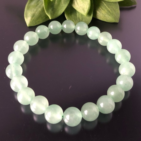 Green Aventurine 8mm Natural Stone Beads Stretchable Bracelet - Picture 2 of 2